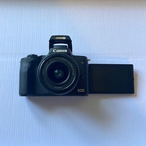 Used canon eos m50